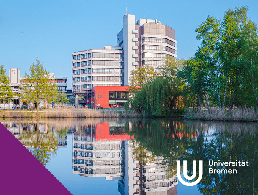 Foto mehrerer Gebäude der Universität Bremen und des Mensasees und Abbildung des Uni Bremen Logos.