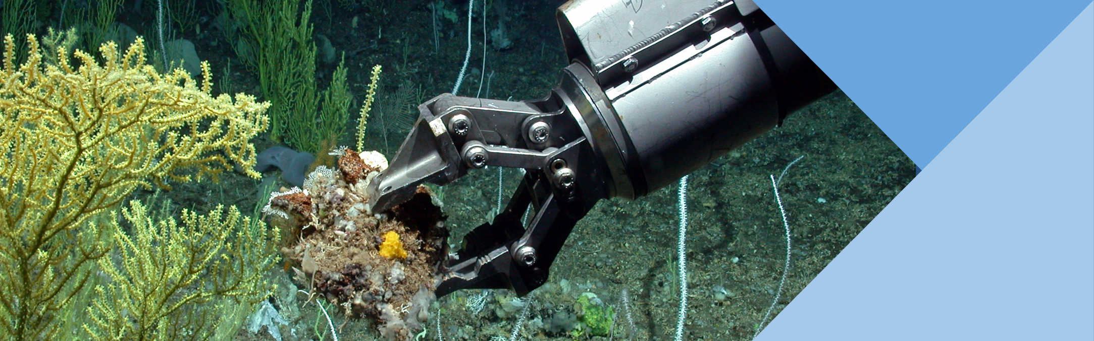 Der neue Tauchroboter MARUM-QUEST 5000 nach dem ersten Tauchgang im Nordatlantik.