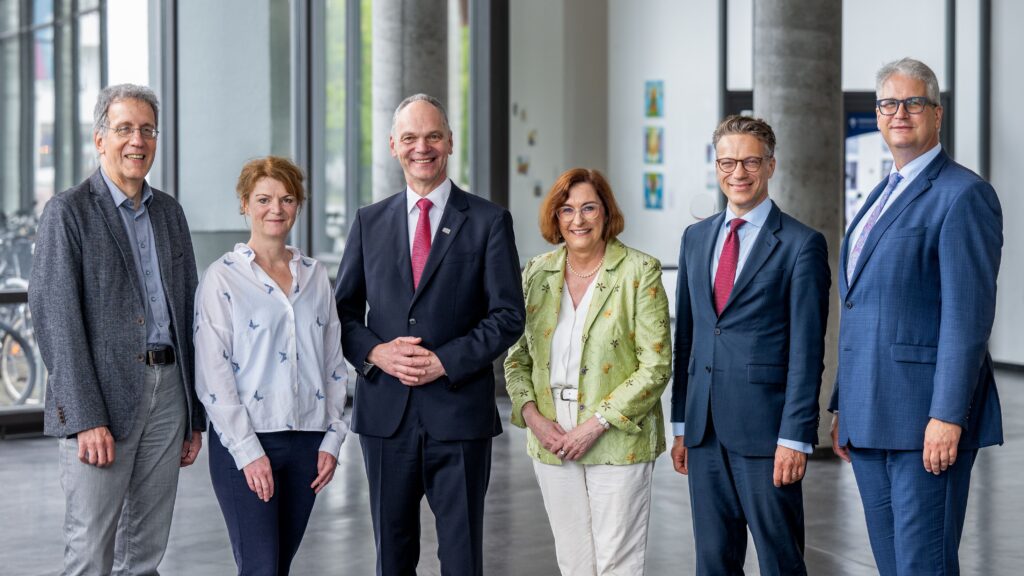 Senat stellt Weichen für neue Uni-Leitung